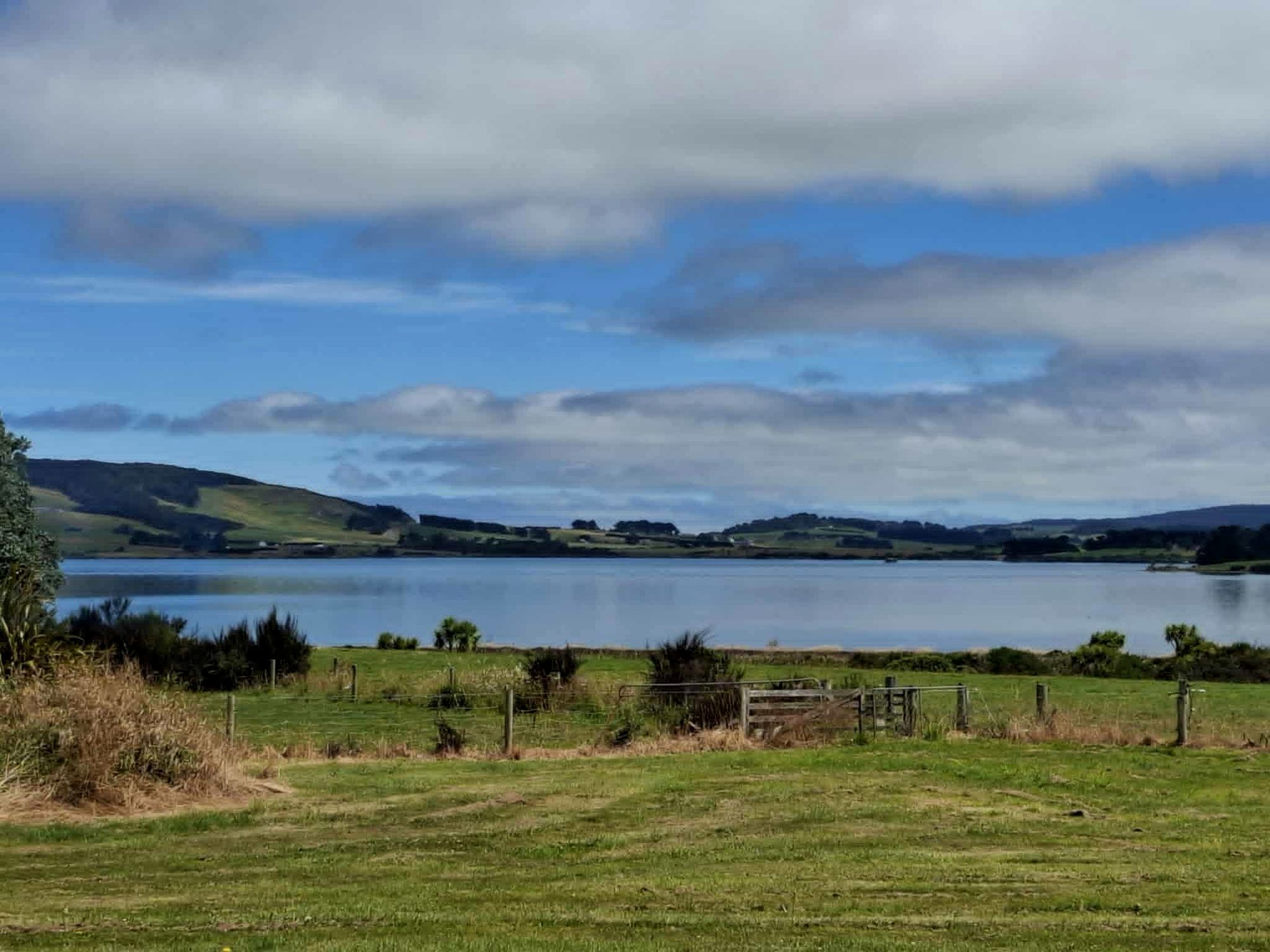 Riverton Estuary " The Highlands" with a choice of parkup spots.