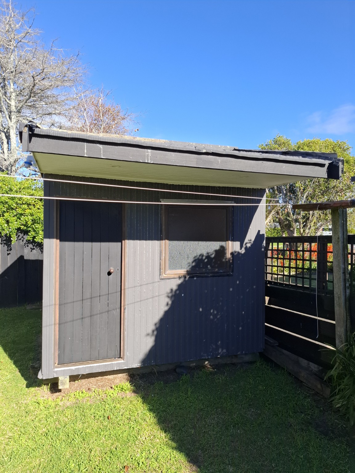 Van park-up, 2-minute walk to beach, surf club & Plaza, with rustic outside room photo 2