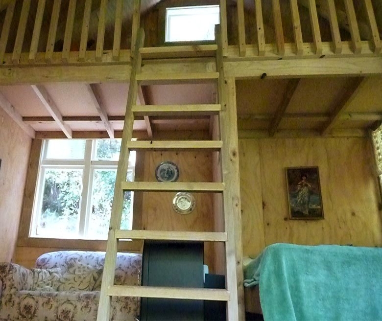Love Shack off-grid cabin, Little River photo 4