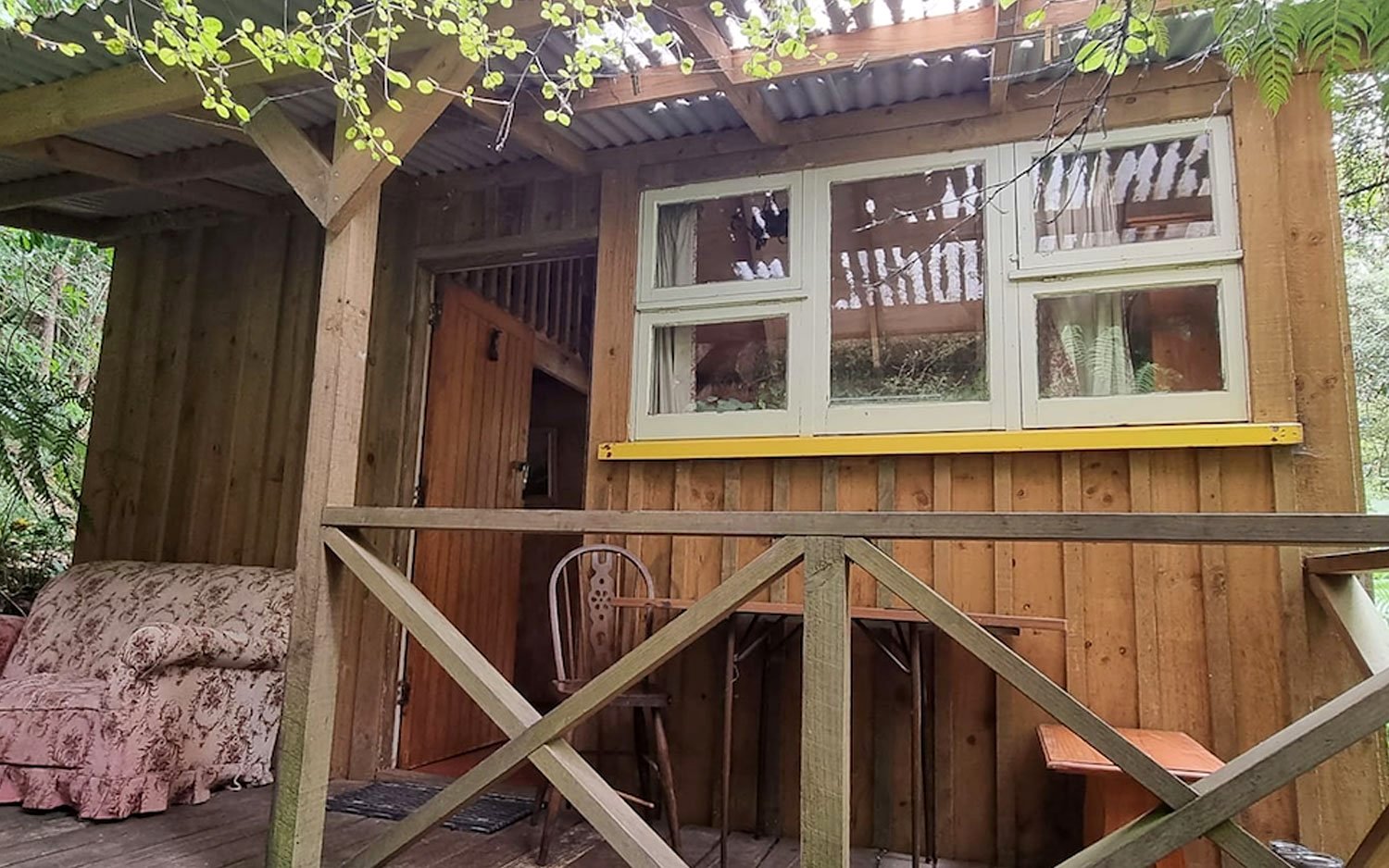 Love Shack off-grid cabin, Little River photo 1