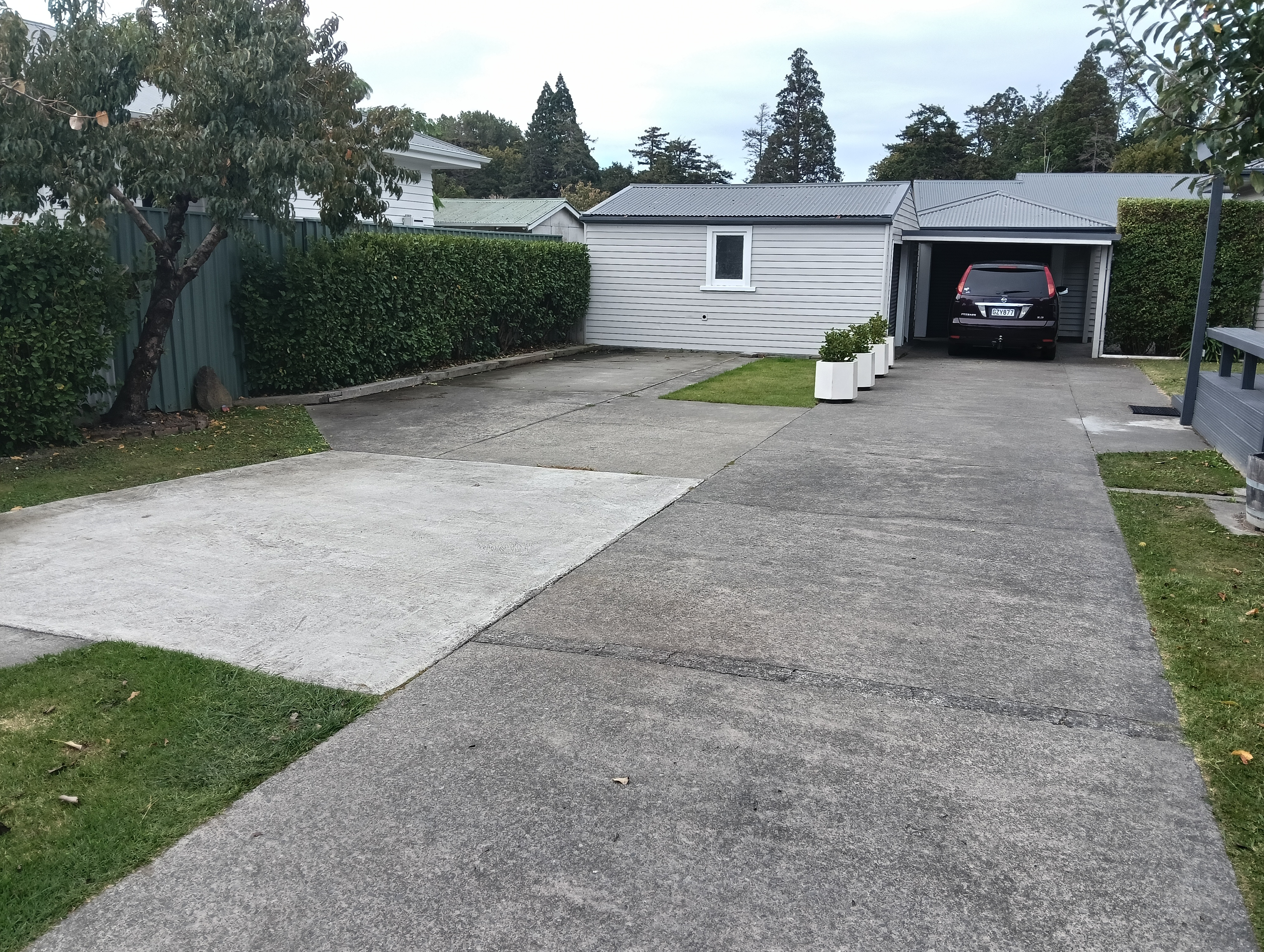 Hastings - close to Showgrounds photo 1