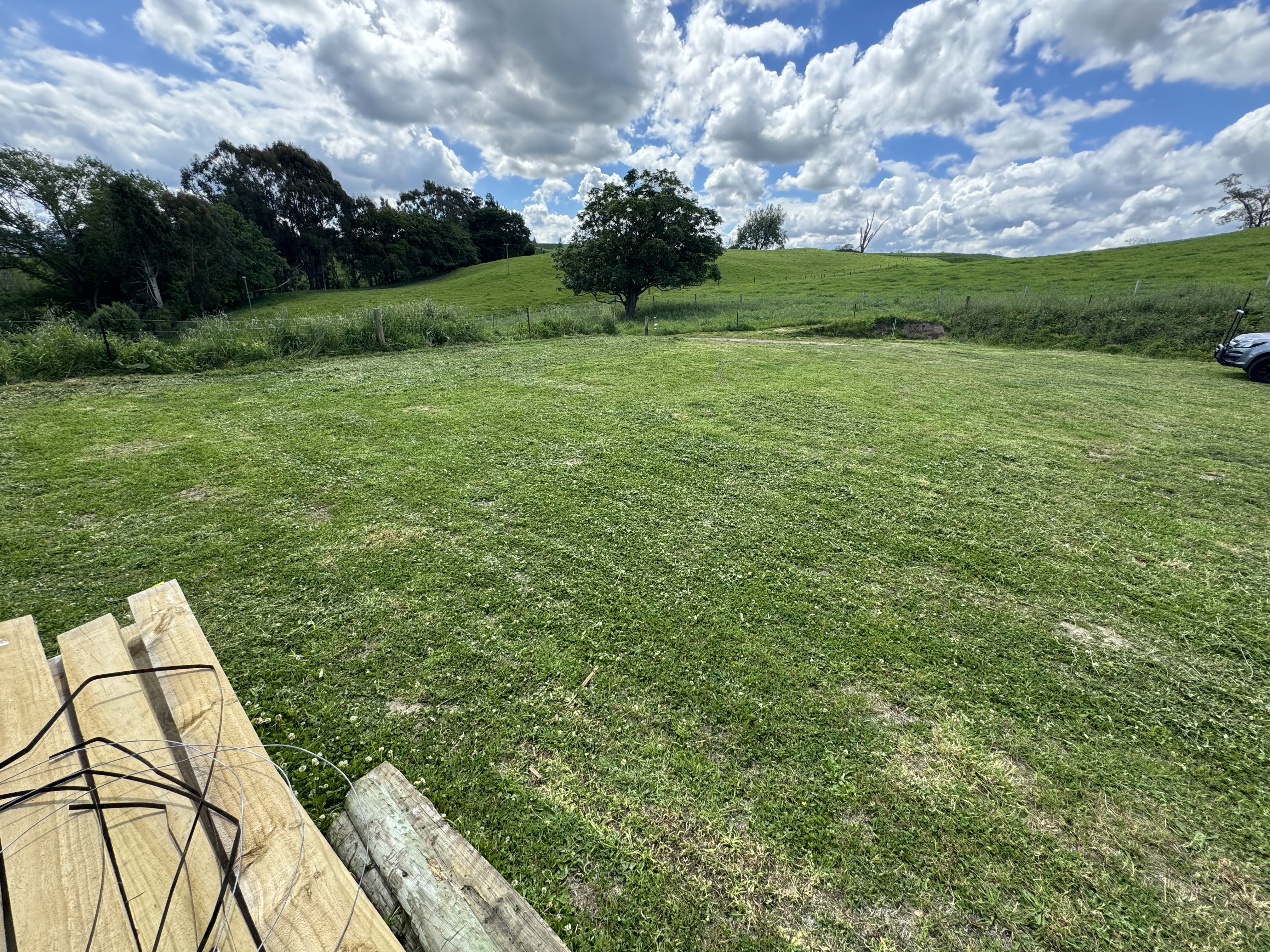 Quiet south waikato with hilltop view photo 1