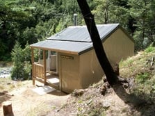 Bottom Misery Hut, hut in Marlborough