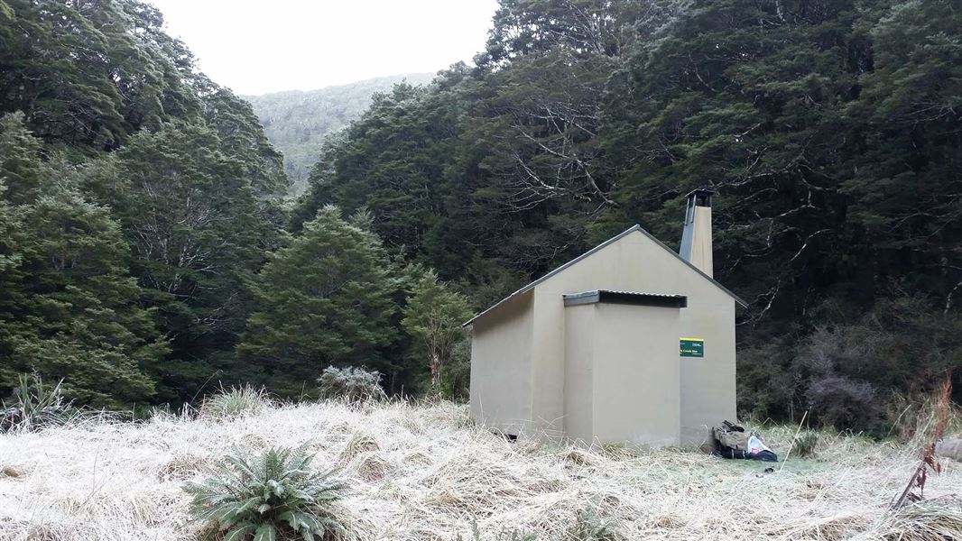 Branch Creek Hut, hut in Tasman
