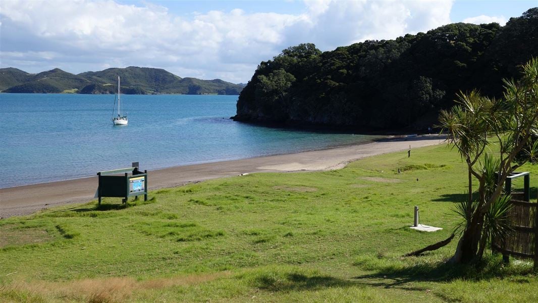 Cable Bay Campsite, campsite in Northland