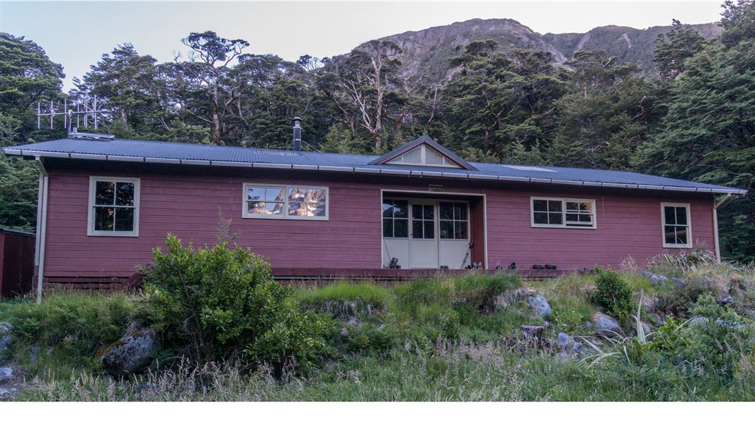 Carrington Hut, hut in Canterbury