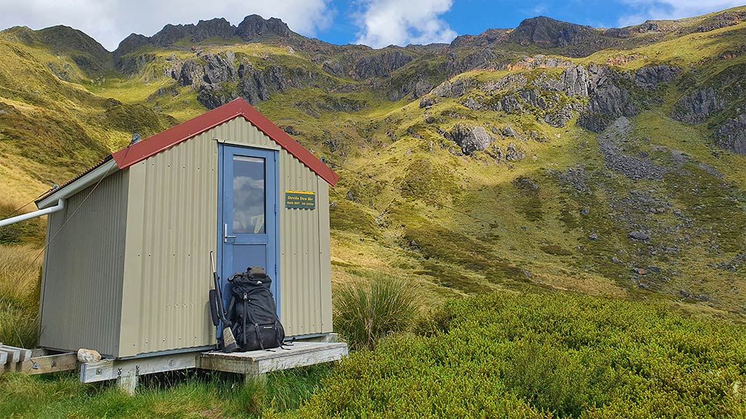 Devils Den Bivvy, hut in Canterbury