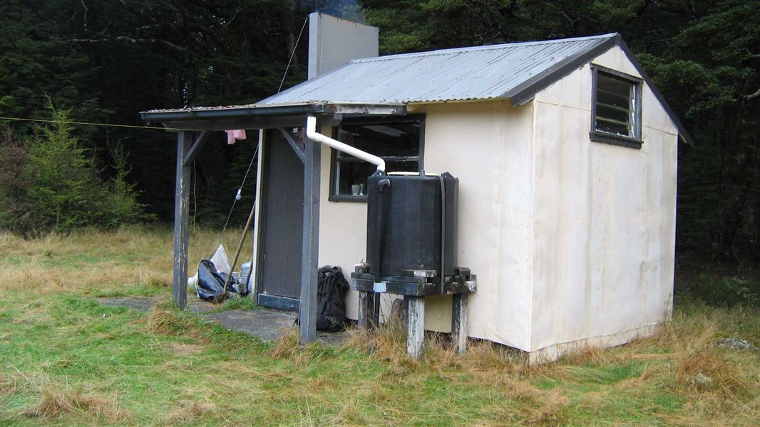 Ferguson Hut, hut in Otago