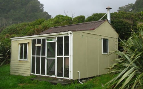 Gorge River Hut, hut in West Coast