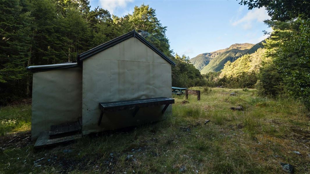 Lake Christabel Hut, hut in West Coast