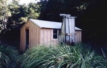 Lower Matakuhia Hut, hut in Hawke's Bay
