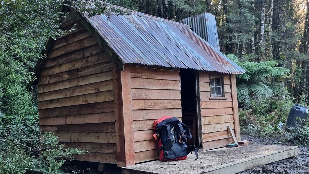 Martin's Hut, hut in Southland