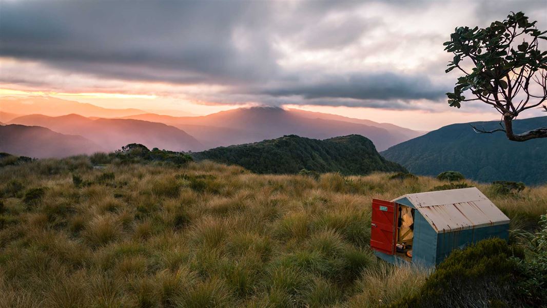 Mikonui Spur Bivvy, hut in West Coast