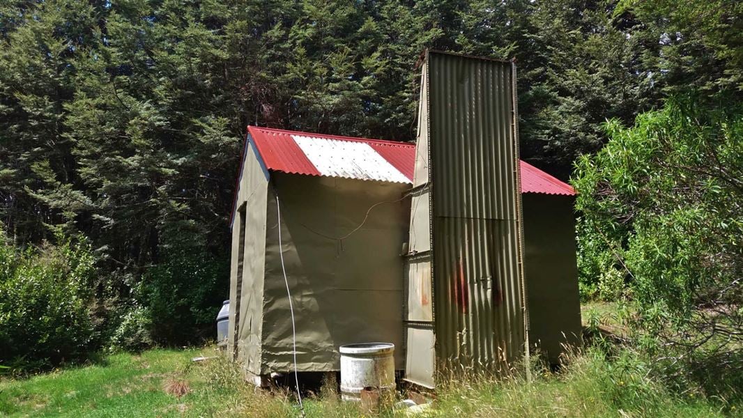 Moa Stream Hut, hut in Canterbury