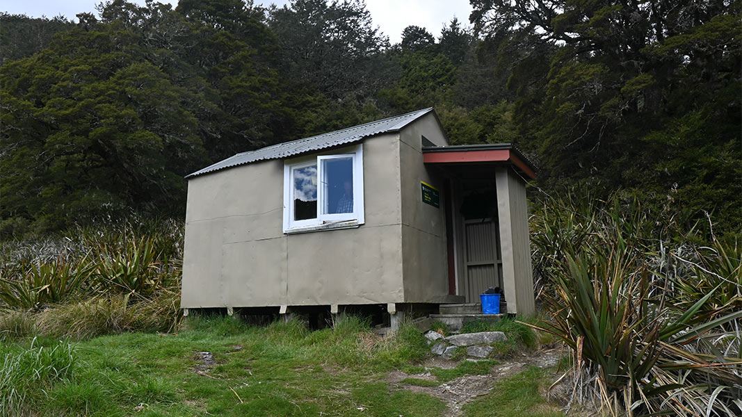 Mole Hut, hut in Tasman
