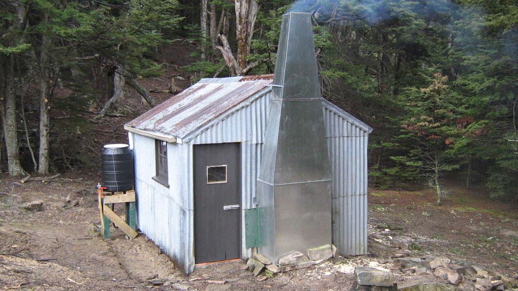 Moonlight and Roses Hut, hut in Otago
