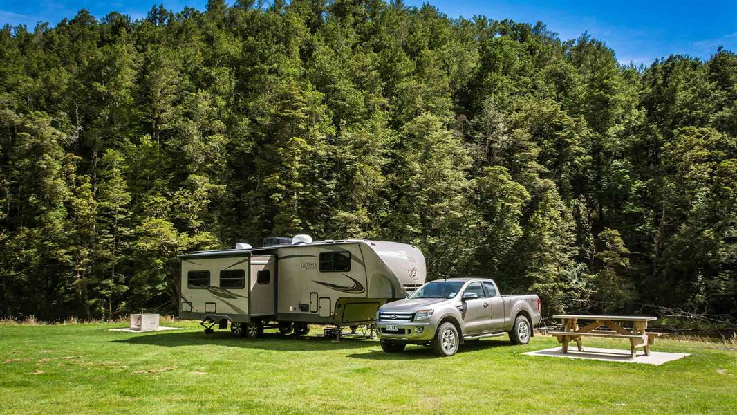 Piano Flat Campsite, campsite in Southland