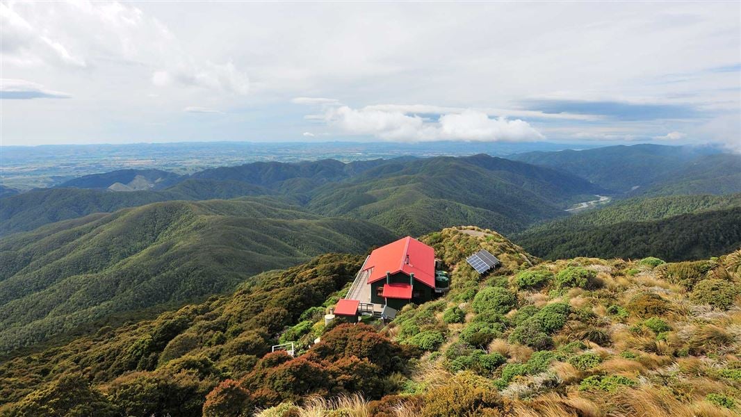 Powell Hut, hut in Wellington