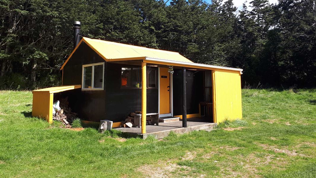 Ruahine Hut, hut in Hawke's Bay
