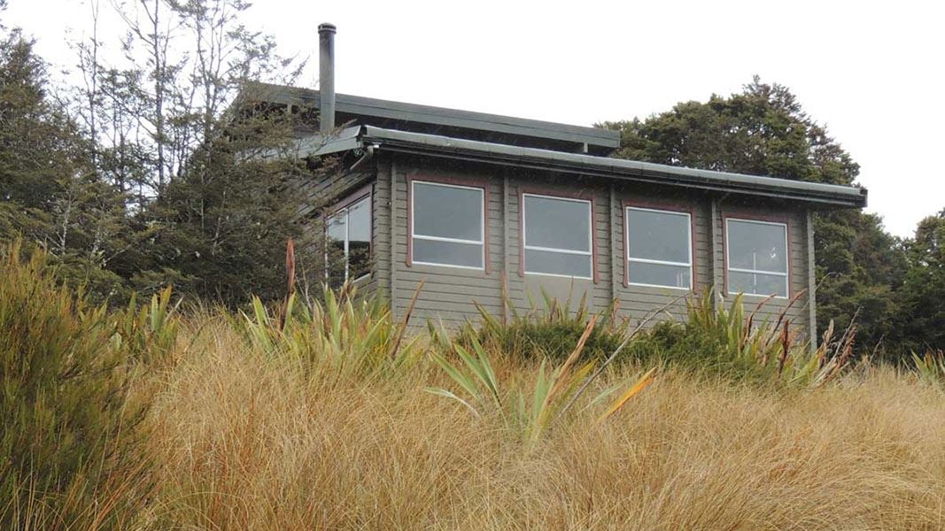 Salisbury Lodge, hut in Tasman