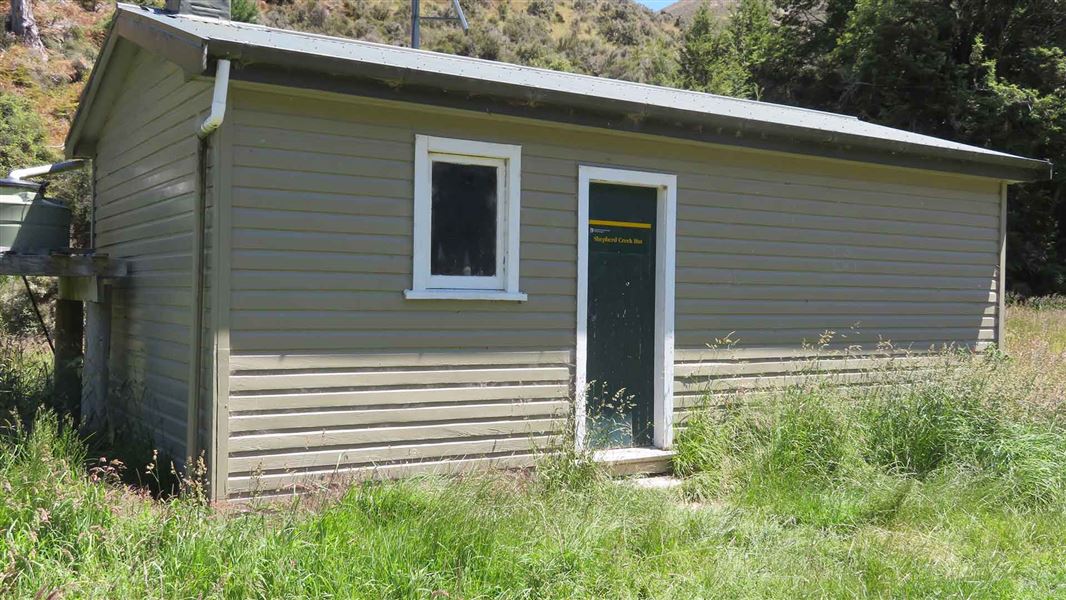 Shepherd Creek Hut, hut in Southland