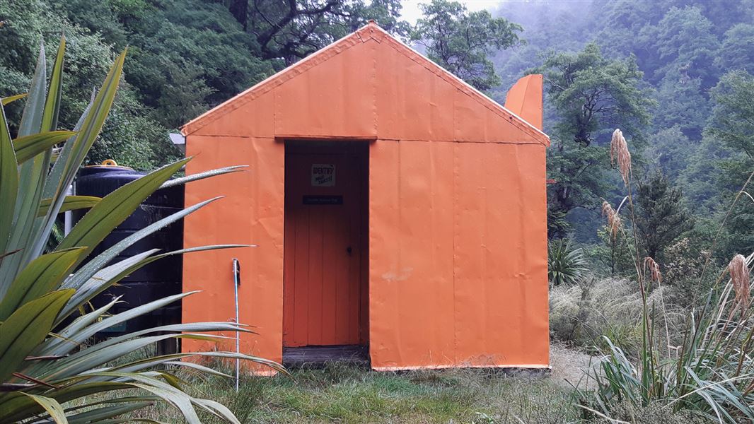 Smiths Stream Hut, hut in Hawke's Bay