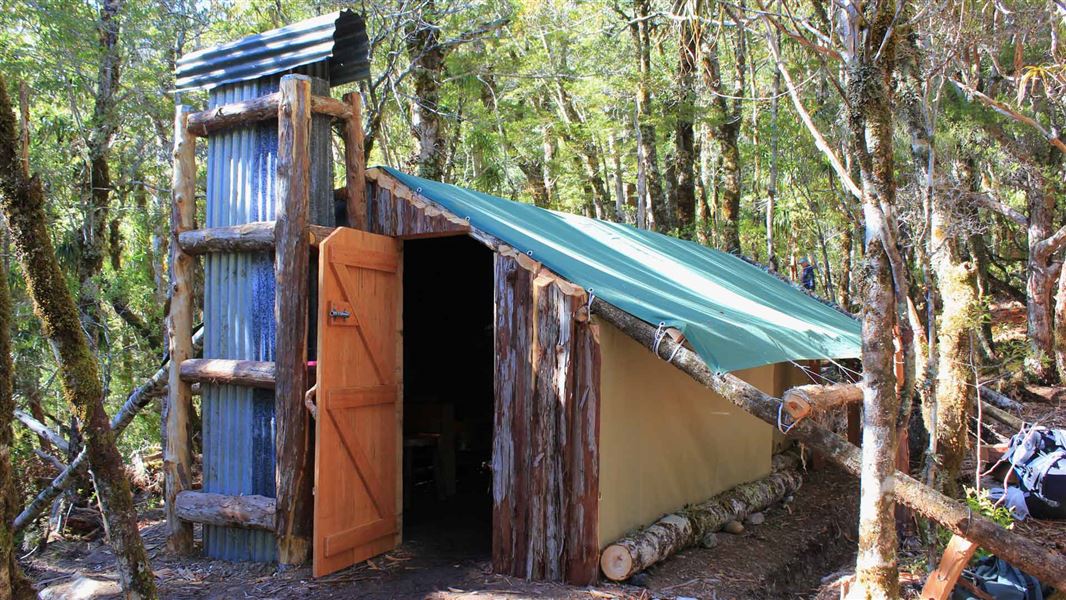 Soper Shelter, hut in Tasman