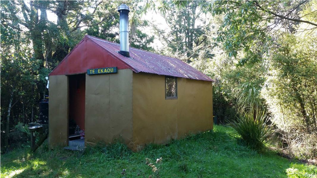 Te Ekaou Hut, hut in Manawatū-Whanganui