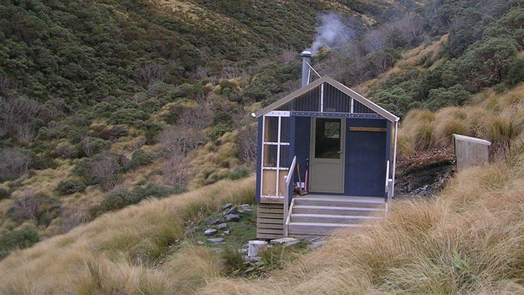 Top Kokatahi Hut, hut in West Coast
