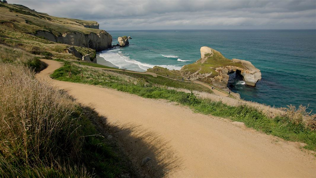 Tunnel Beach Walk