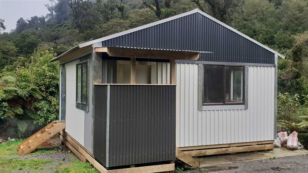 Waiotauru Hut, hut in Wellington