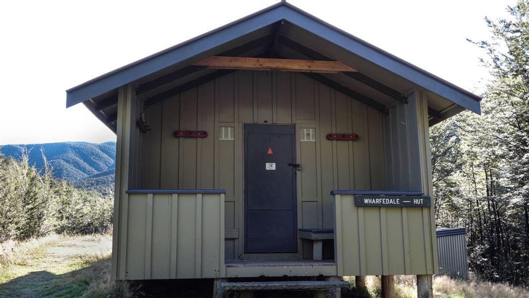 Wharfedale Hut, hut in Canterbury