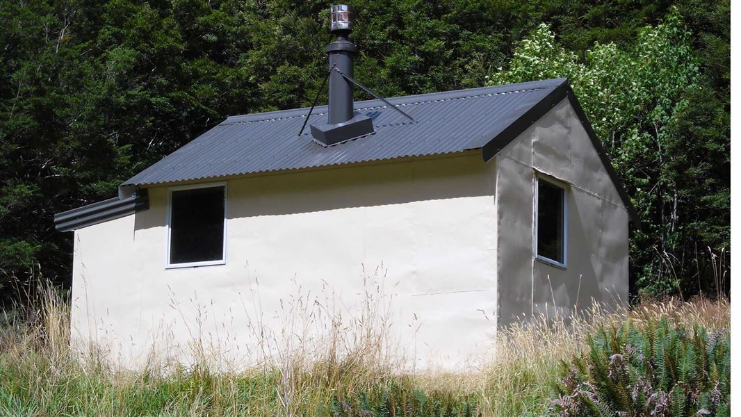 Wills Hut, hut in West Coast